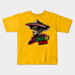 Cinco de mayo mexican man wear sumbrero Kids T-Shirt